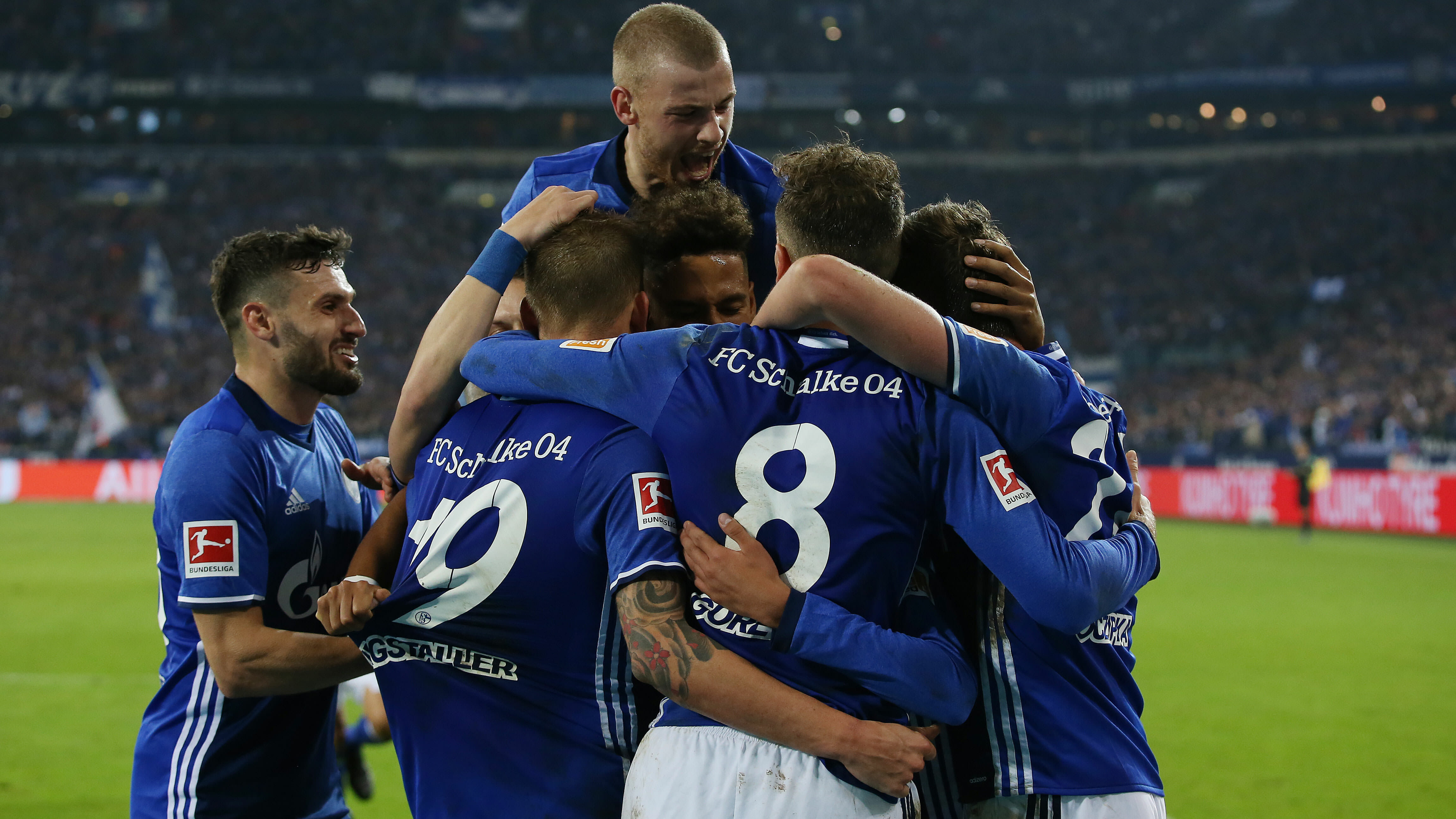 Schalke bejubelt das 1:0 gegen Mainz.