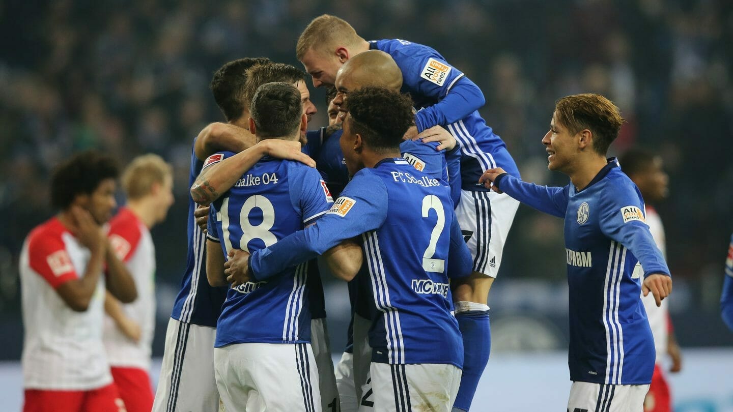 Schalke jubelt gegen den FC Augsburg.