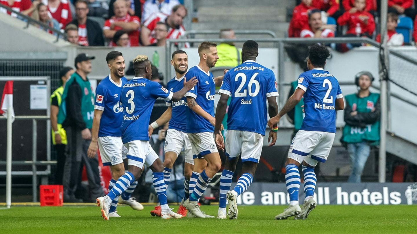 Dritter Sieg in Serie: S04 gewinnt 2:0 in Düsseldorf