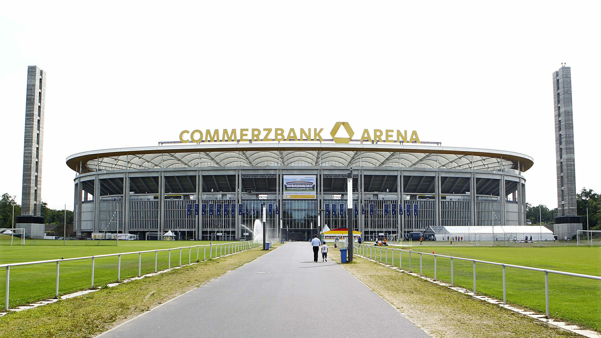 181008_Stadion_Frankfurt_aussen