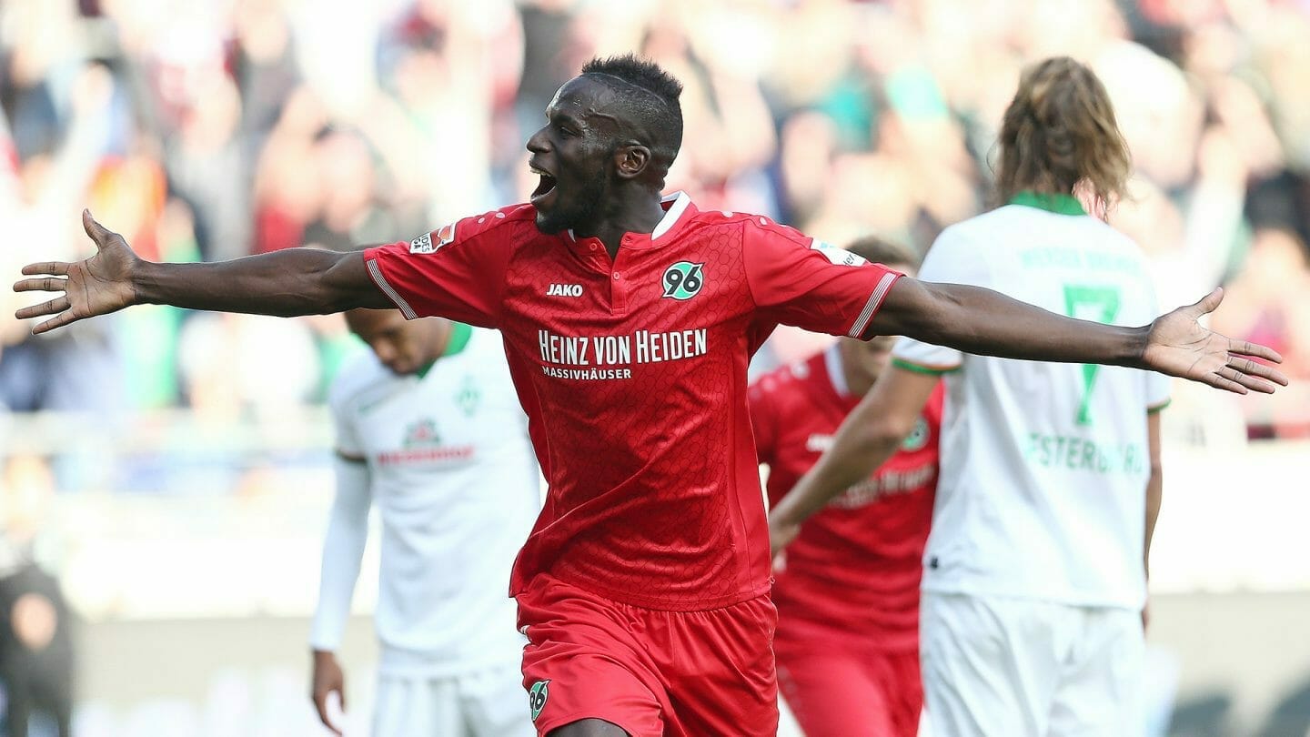 Salif Sané im Hannover-Trikot