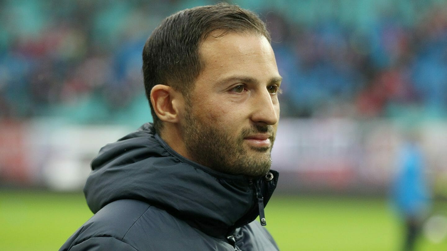 Schalke 04 stellt Chef-Trainer Domenico Tedesco frei