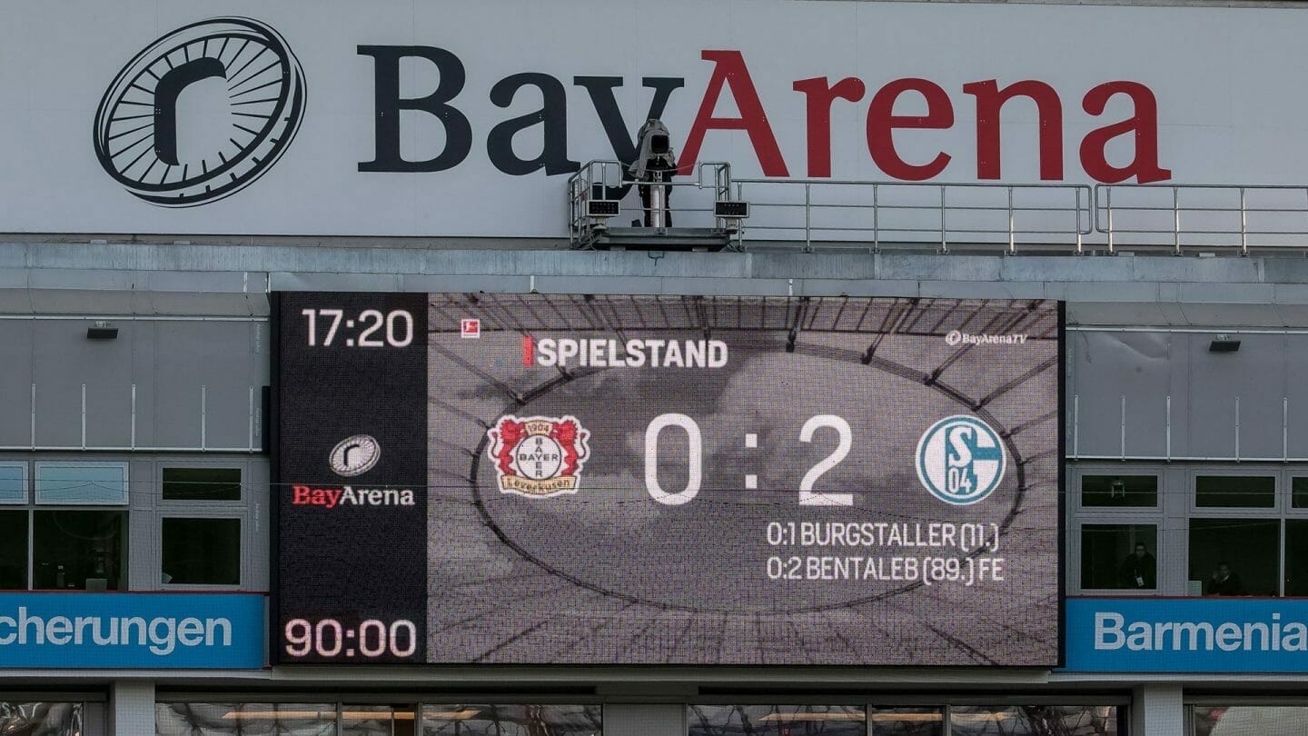 Anzeigetafel in der BayArena