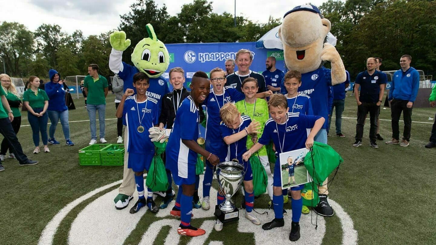 Begeisterte Kicker und Besucher beim sechsten Knappenkids-Cup