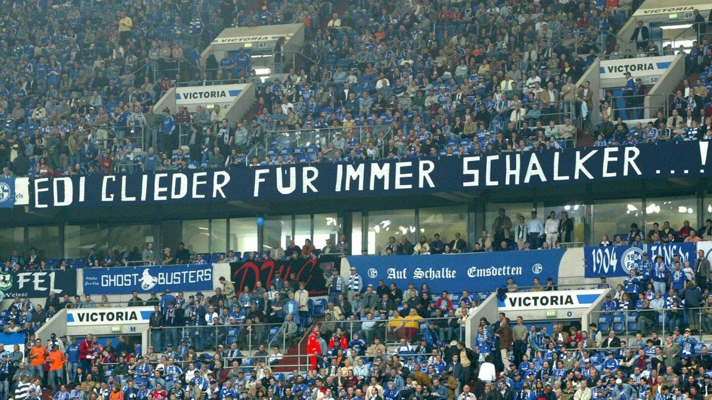 Spruchband zu Edi Glieder