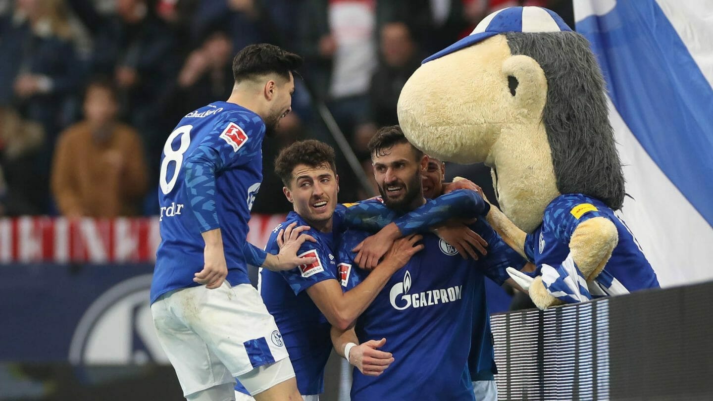Daniel Caligiuri jubelt nach dem 1:0 gegen Düsseldorf