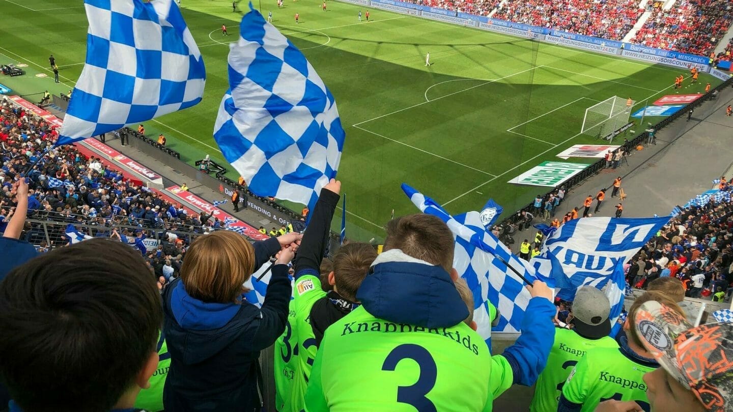 Knappenkids: Auswärtsfahrt nach Leverkusen