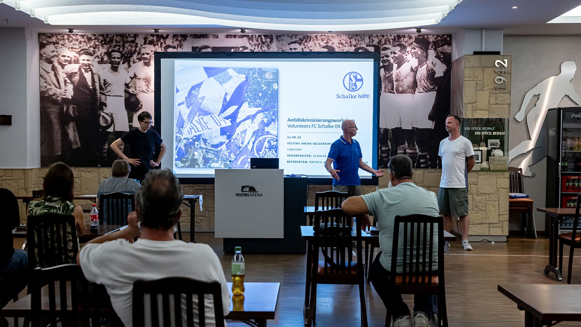 Antidiskriminierungs-Workshop mit den Schalker Volunteers