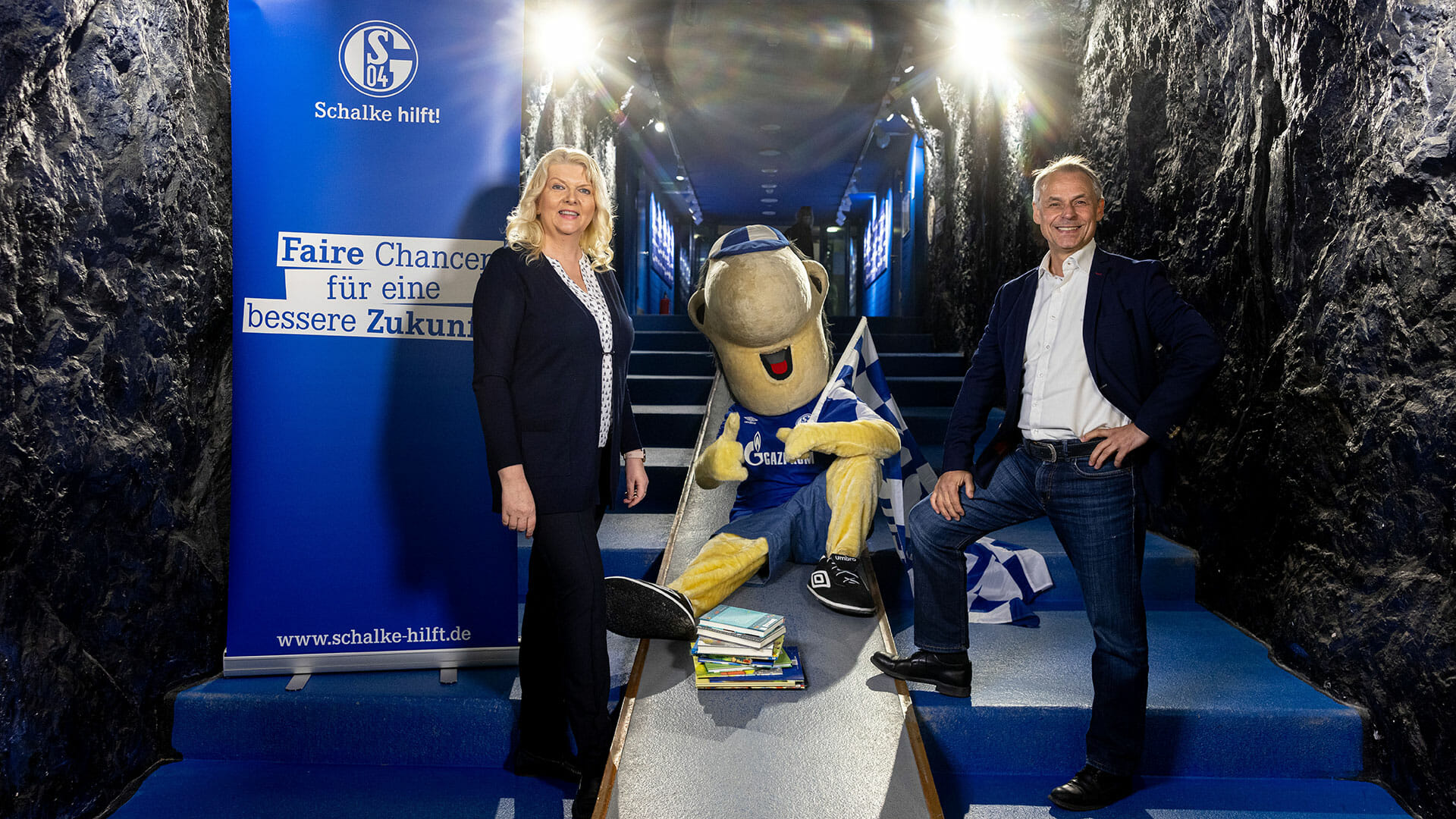 Schalke hilft!: Leseförderung bei Kindern