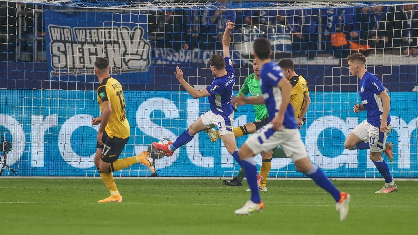 FC Schalke 04 - Dynamo Dresden