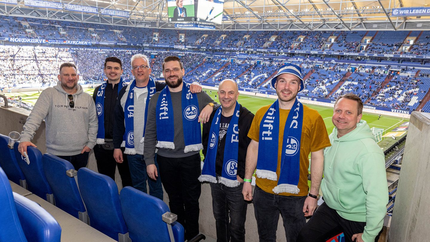 Schalke hilft! belohnt engagierte Handball-Abteilung des TuS Volmetal