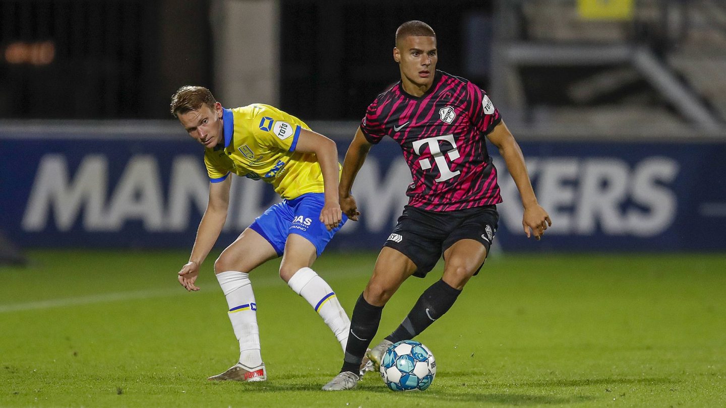 Can Bozdogan im Trikot des FC Utrecht