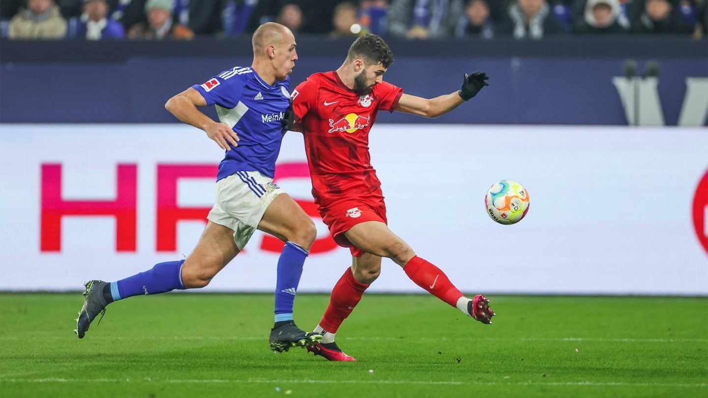 Heavy defeat at home to Leipzig - FC Schalke 04