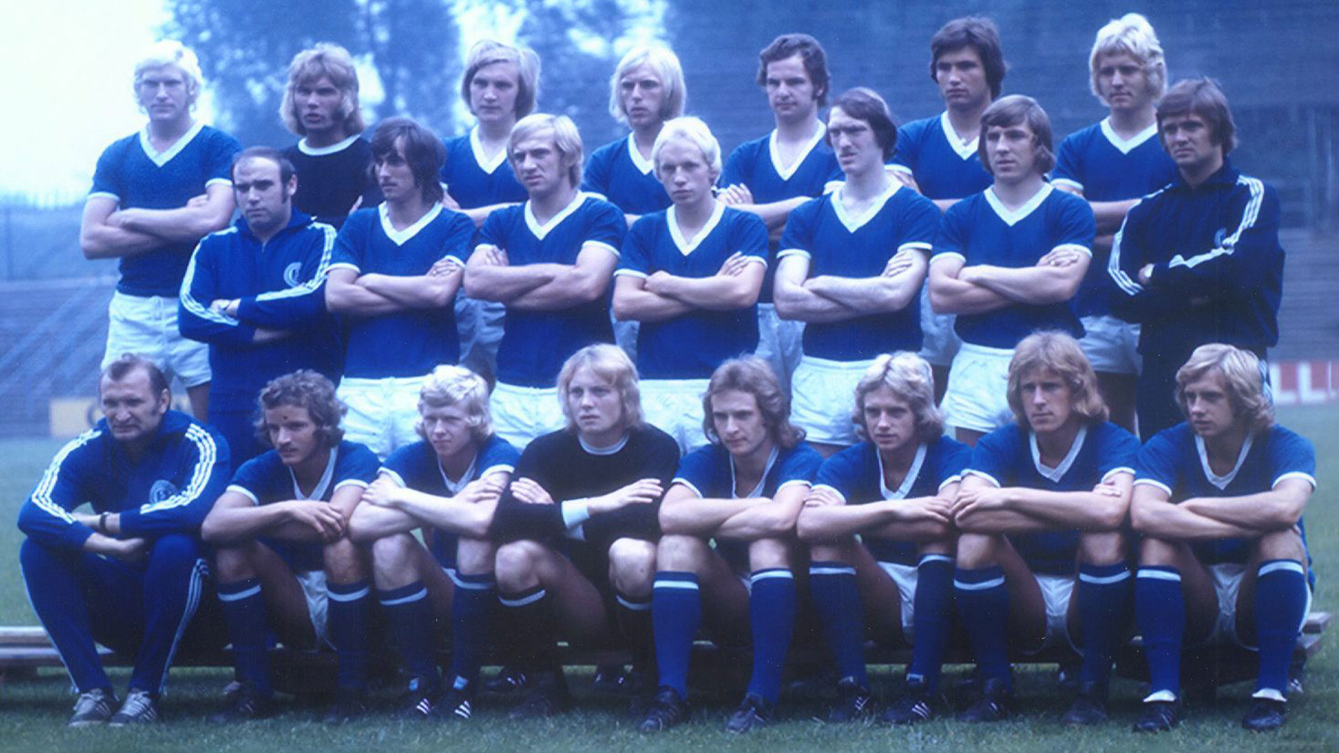 Rueckpass_Mannschaftsfoto-1972-1973