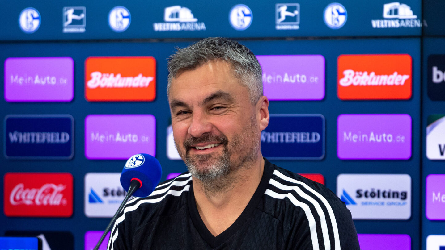 Pressekonferenz mit Thomas Reis