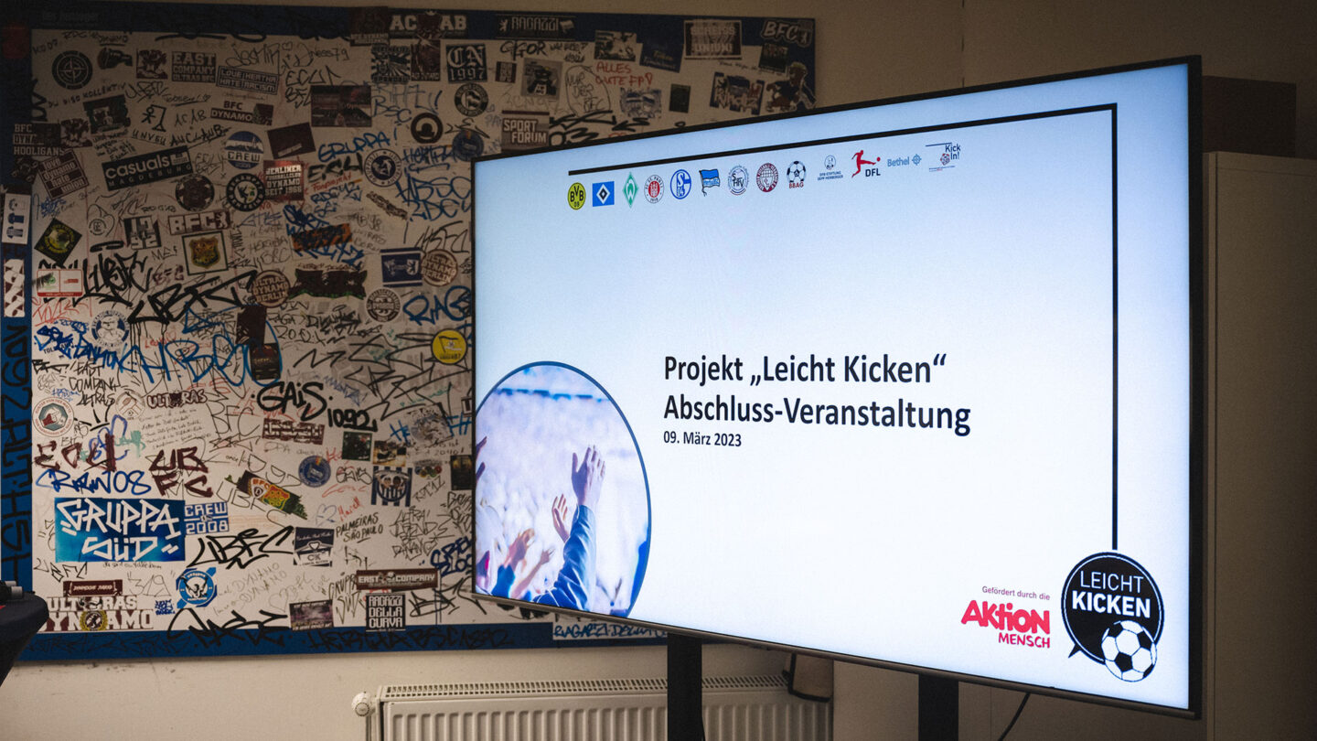„Leicht Kicken“: Online-Fußball-Lexikon in leichter Sprache mit Schalker Beteiligung
