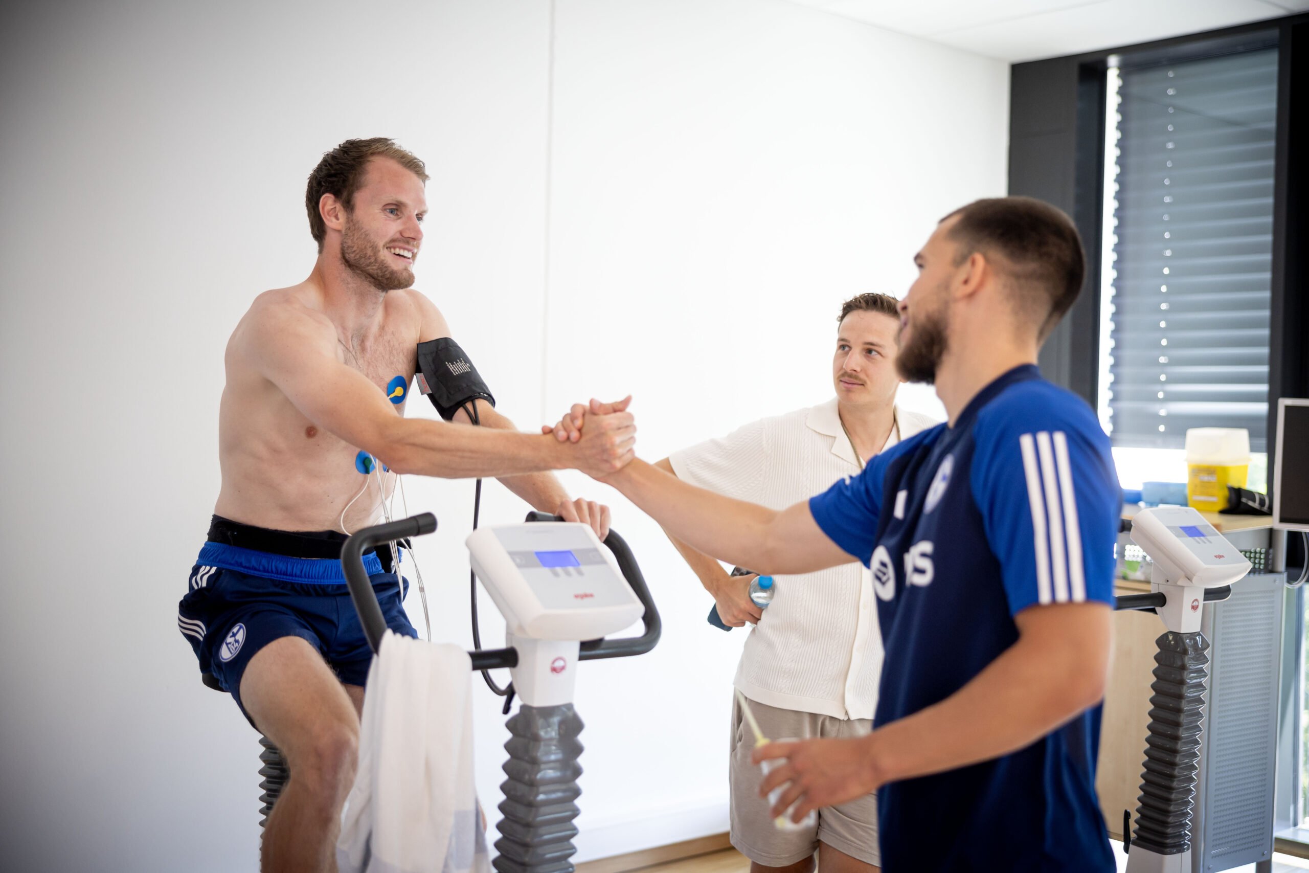 FC Schalke 04, Saisoneingangsuntersuchung, Leistungstest, 24.06.