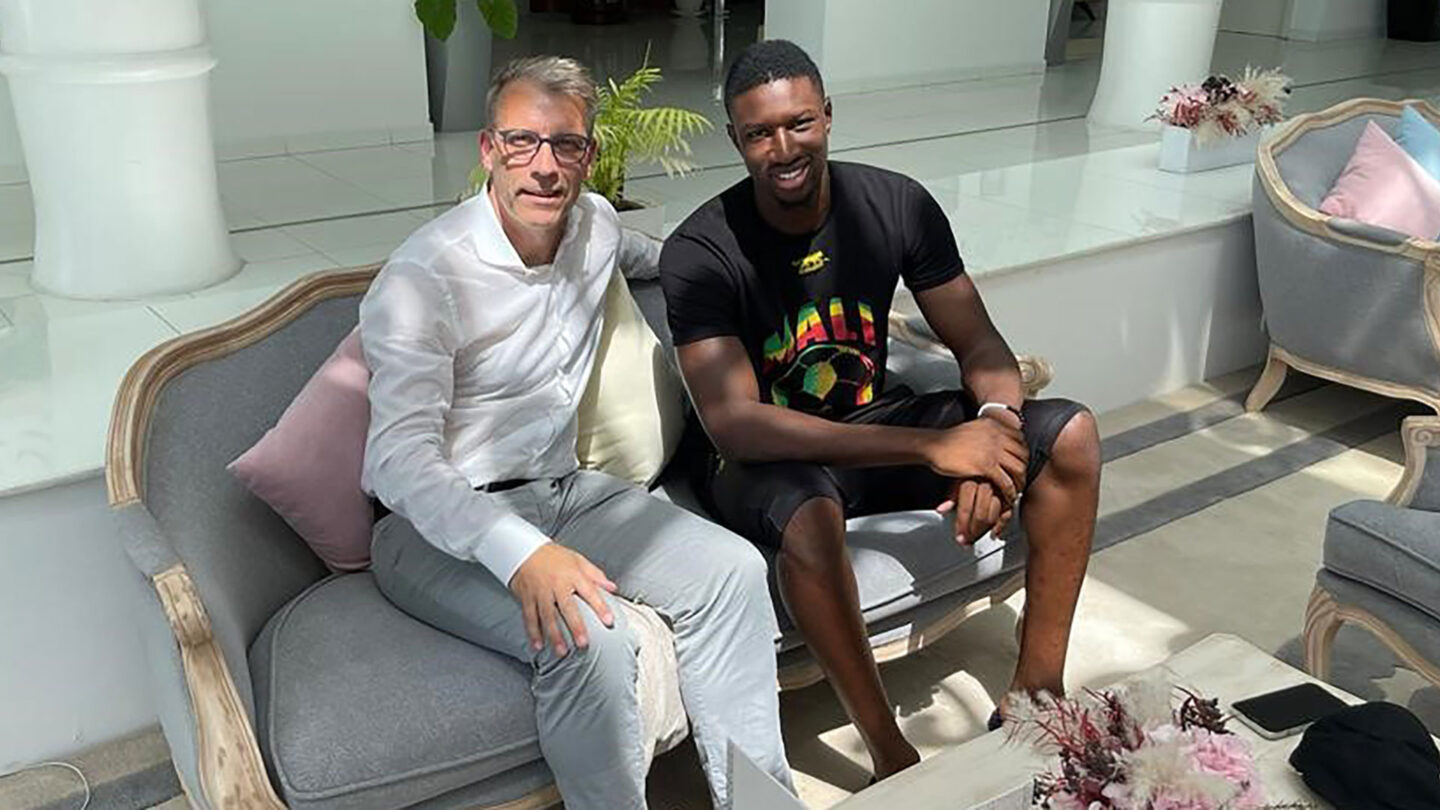 Peter Knäbel und Ibrahima Cissé