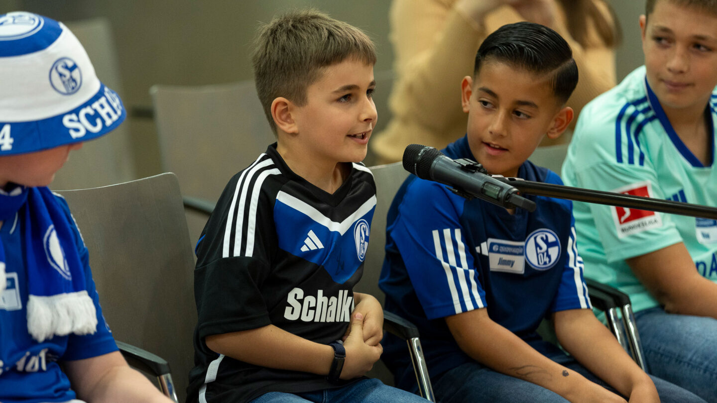 Knappenkids-PK mit Thomas Reis