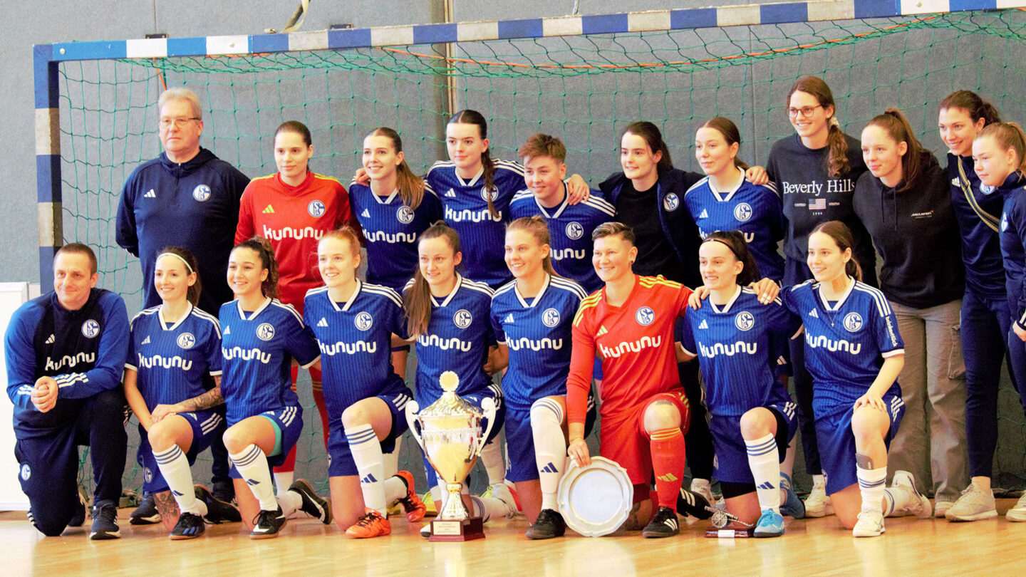 S04-Frauen verteidigen Titel in der Halle