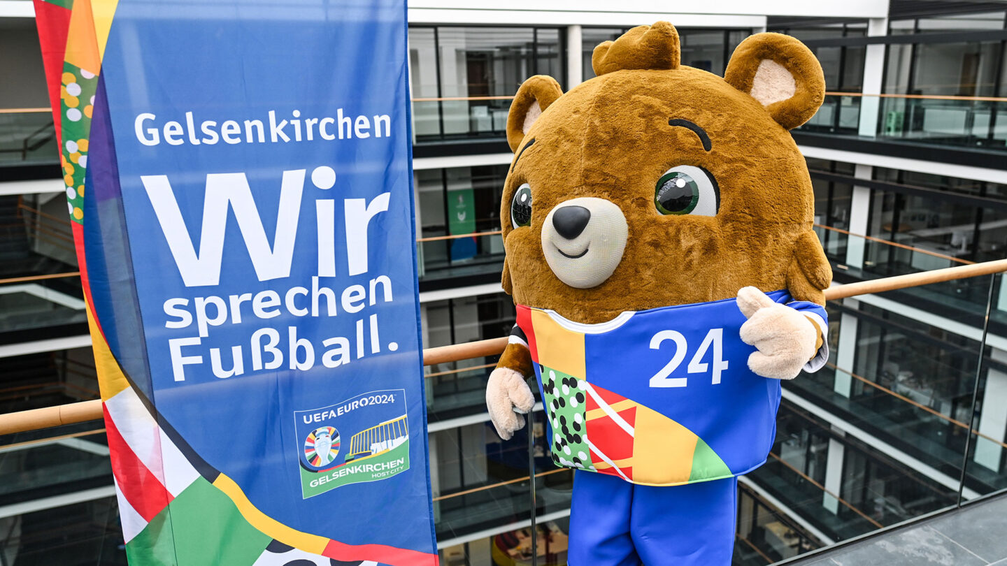 EM-Maskottchen Albärt