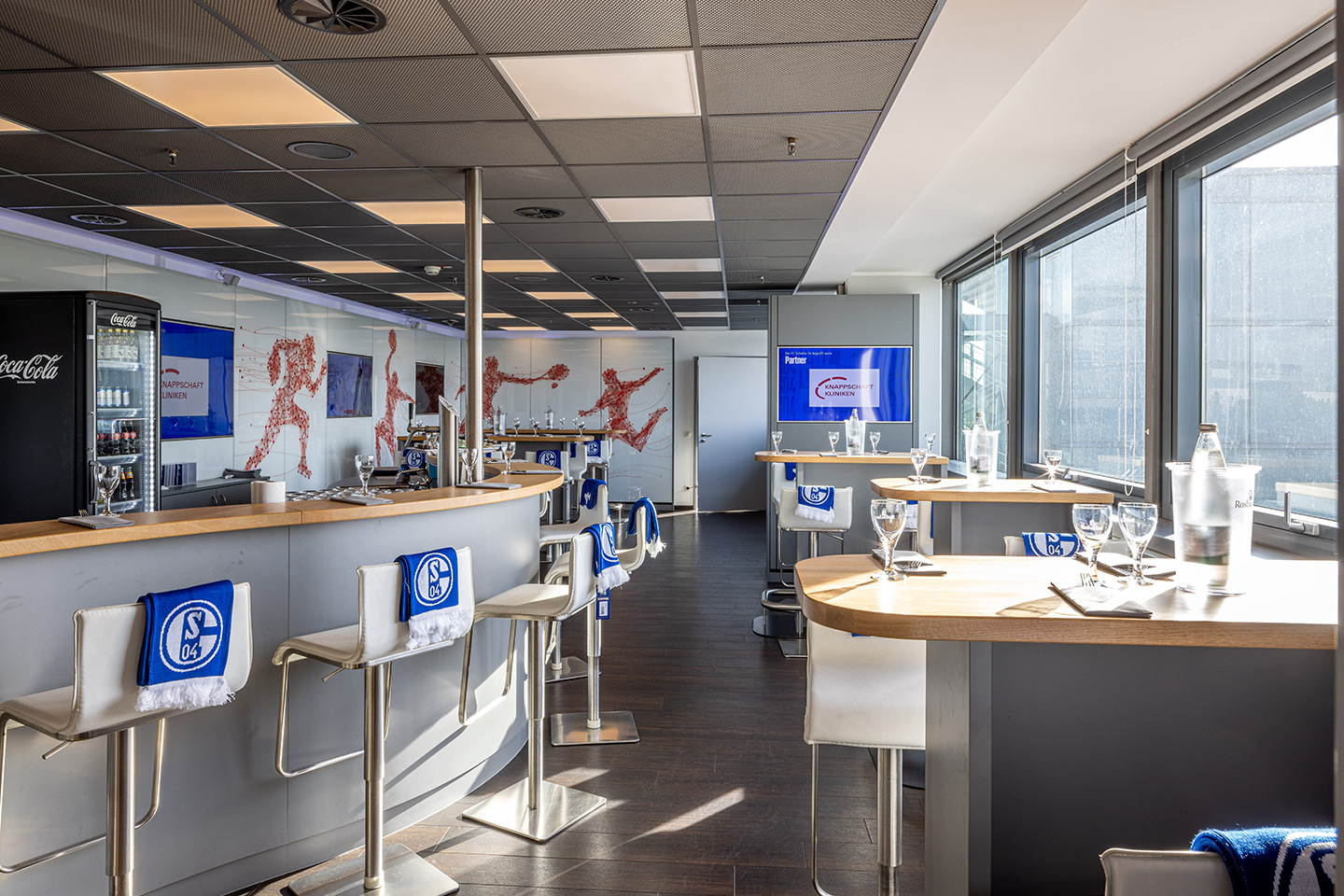 Coca-Cola Sportsbar in der VELTINS-Arena