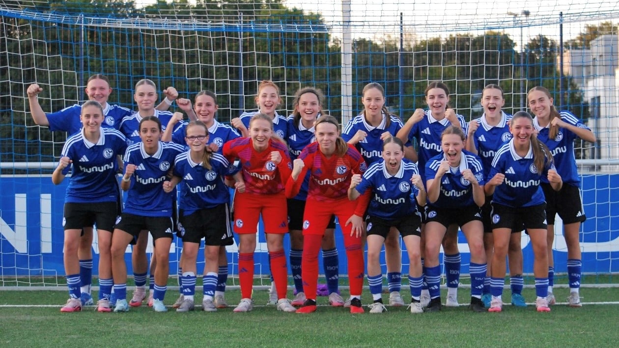 U17 Siegefoto nach Sieg gegen Mecklenbeck