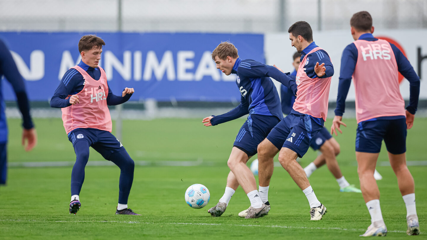 Trainingsauftakt in Belek