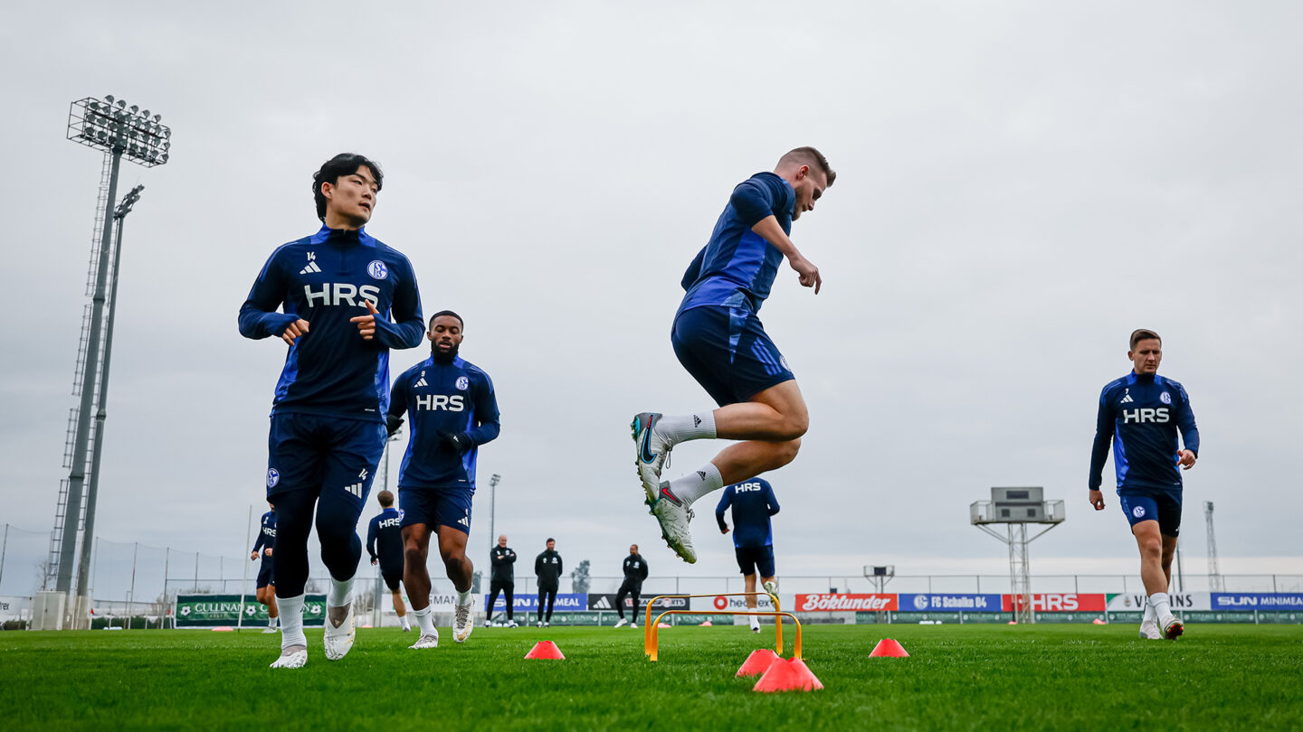 Trainingsauftakt in Belek