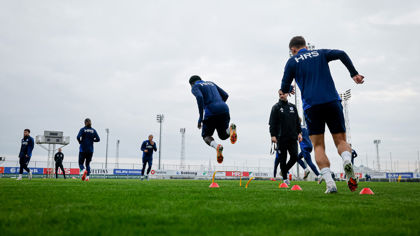 Trainingsauftakt in Belek