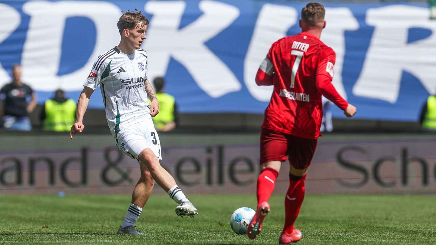25-04-27-FCK-S04-RHR-7024