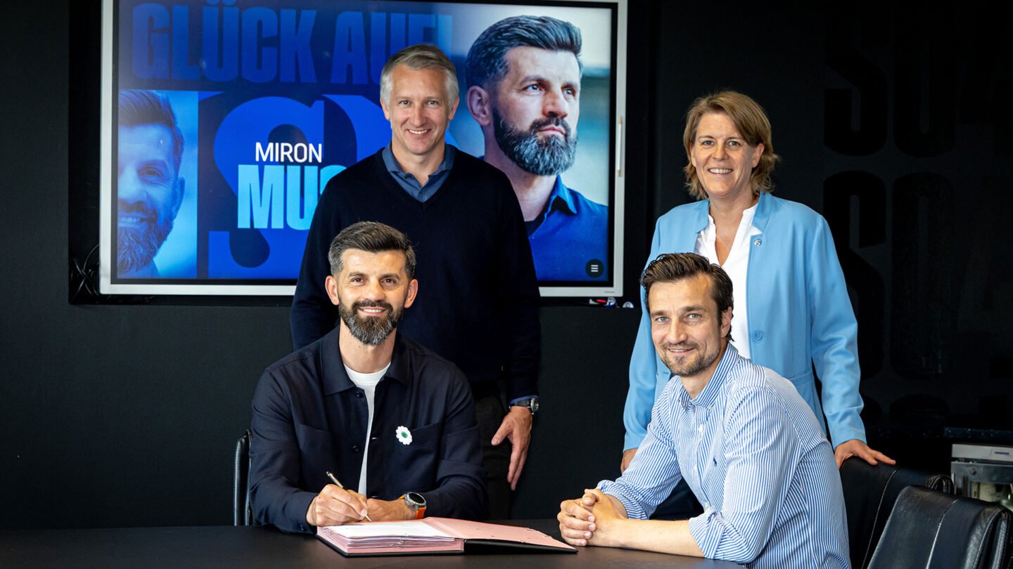 Schalkes Vorstand freut sich mit Miron Muslic auf die Zusammenarbeit.