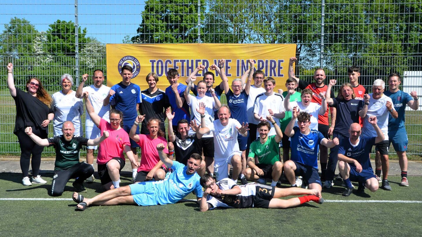 Gruppenfoto von der Tandem Young Coach-Ausbildung in Bremen.
