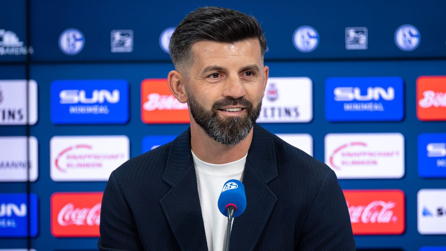 Miron Muslic during a press conference.
