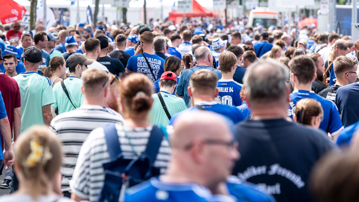 004-schalke-tach-2025