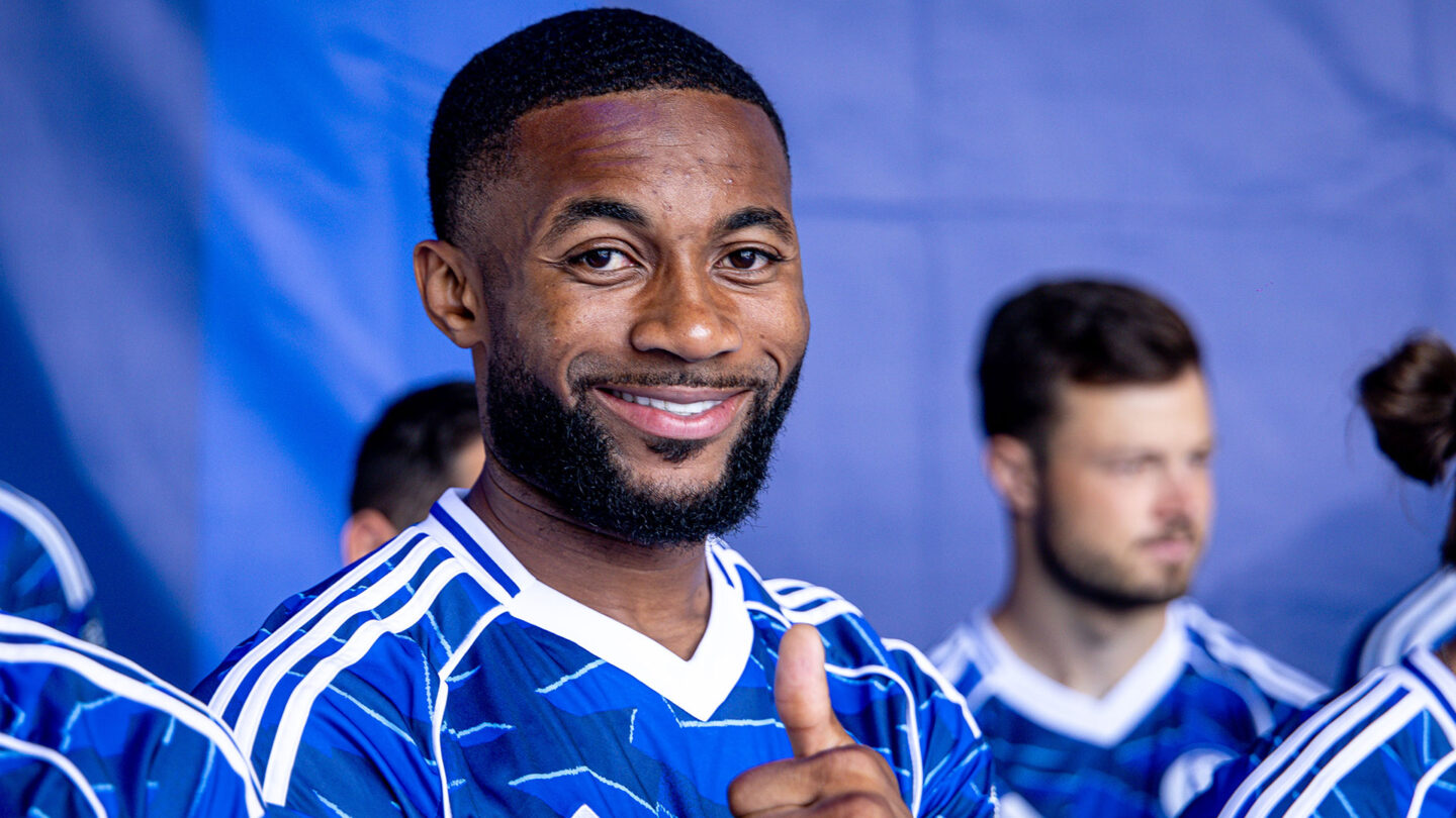 010-schalke-tach-2025