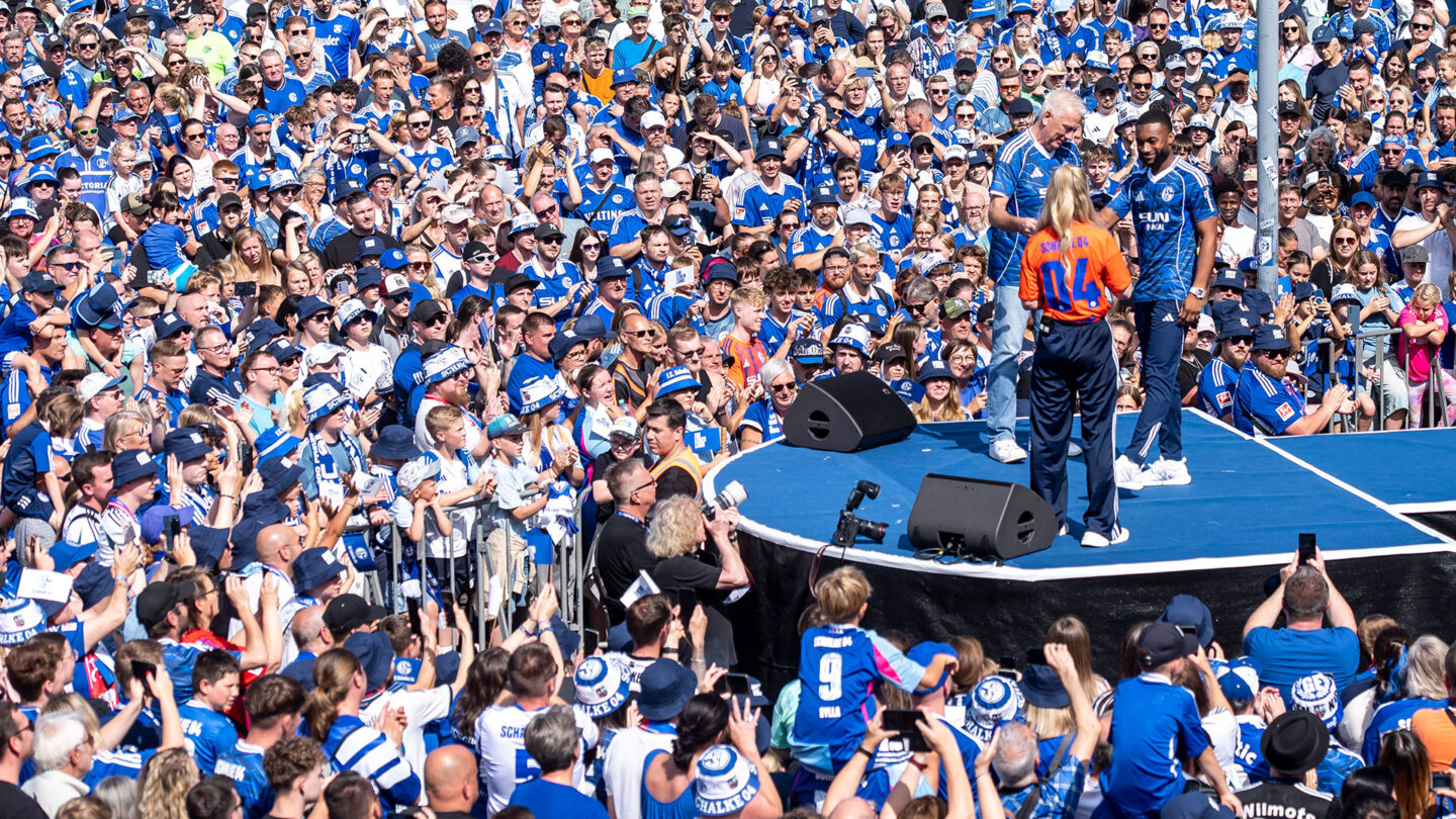 017-schalke-tach-2025