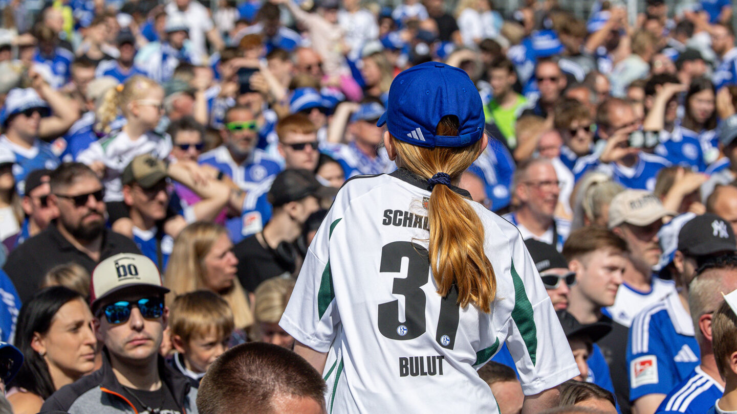 023-schalke-tach-2025