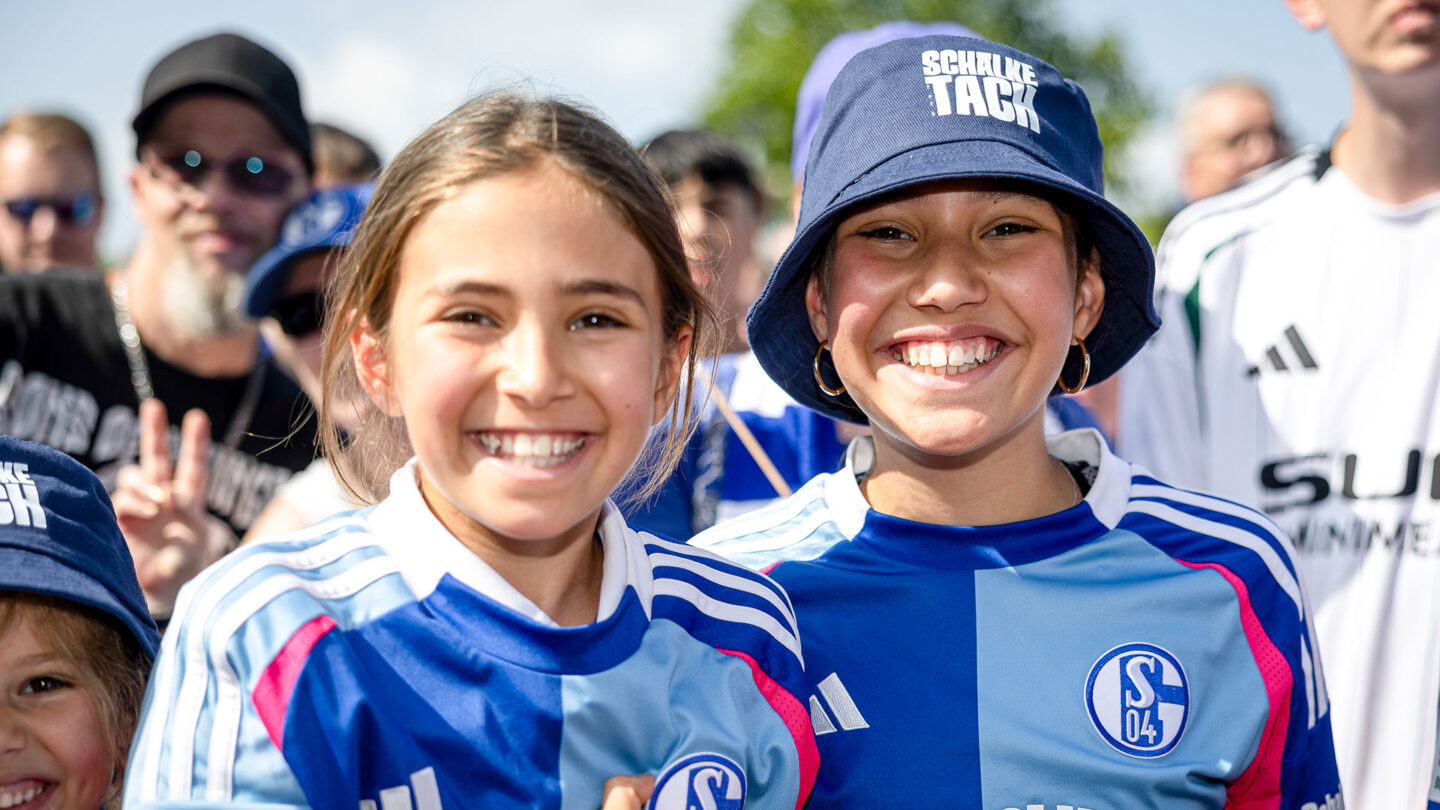 030-schalke-tach-2025