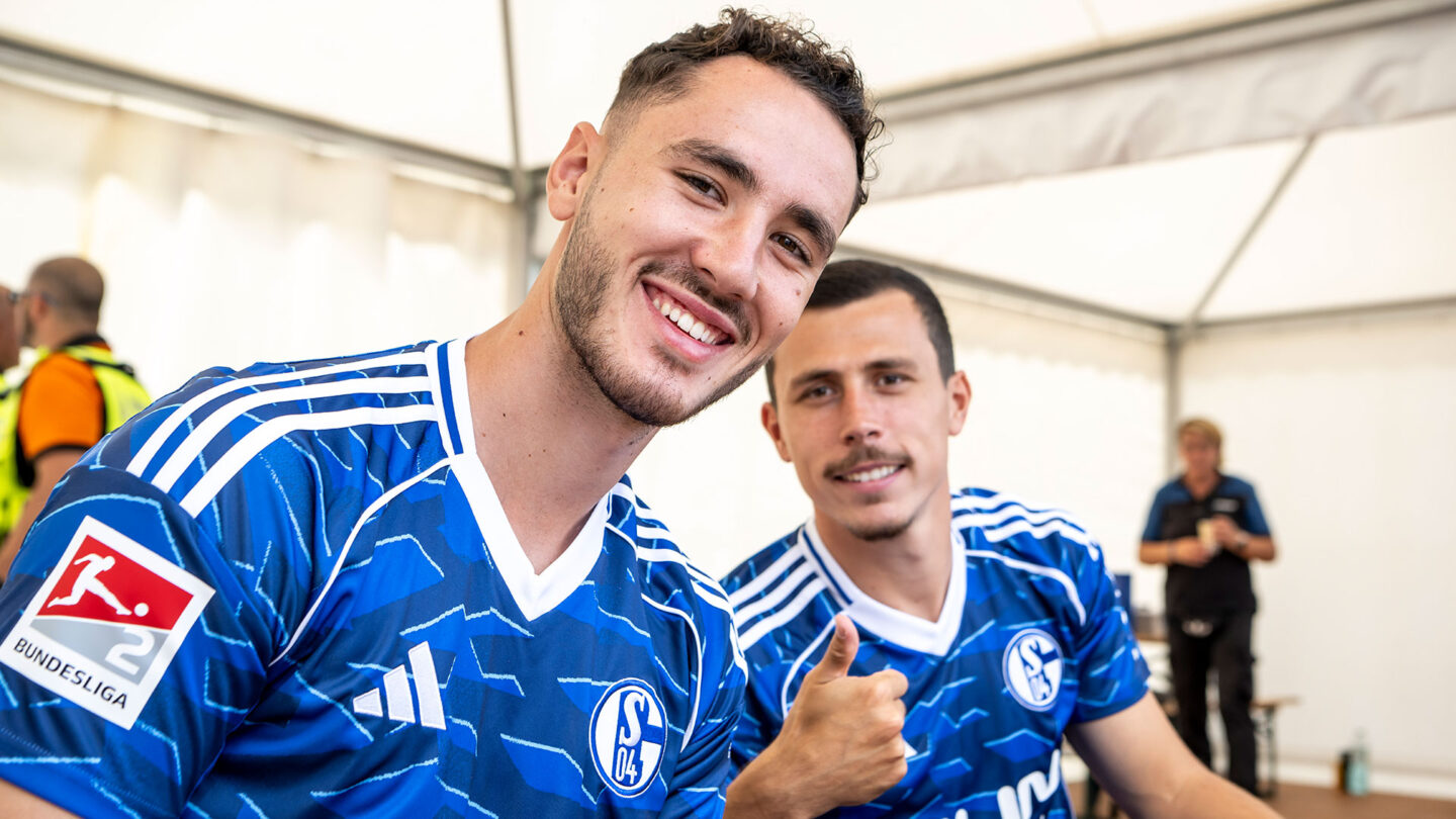 032-schalke-tach-2025