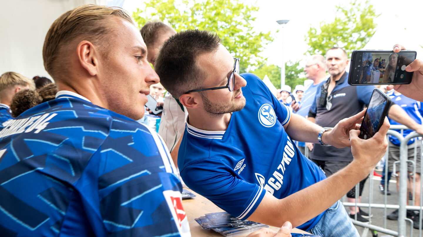 041-schalke-tach-2025