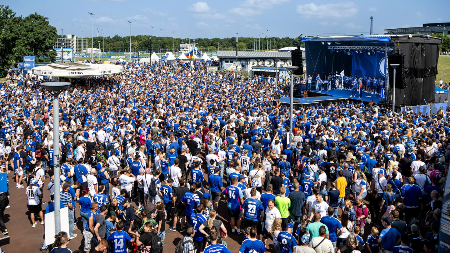 092-schalke-tach-2025