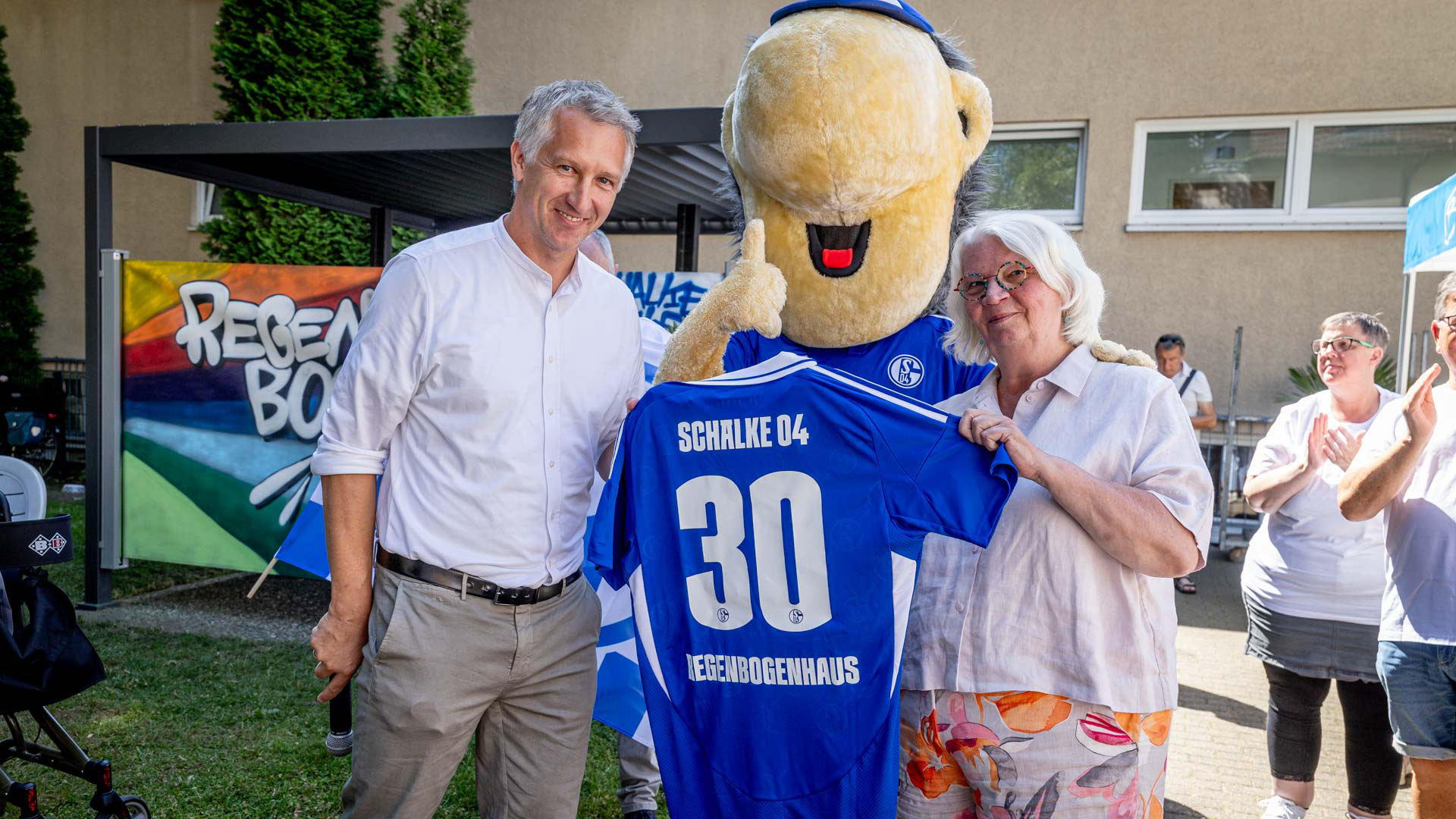 250708_Regenbogenaus_03