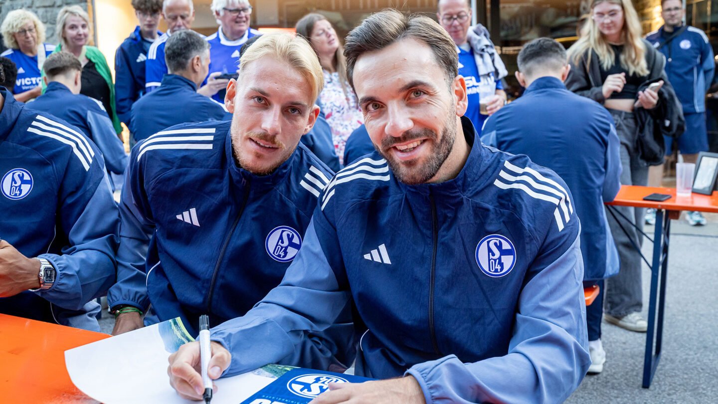 FC Schalke 04 Archive FC Schalke 04 Archive