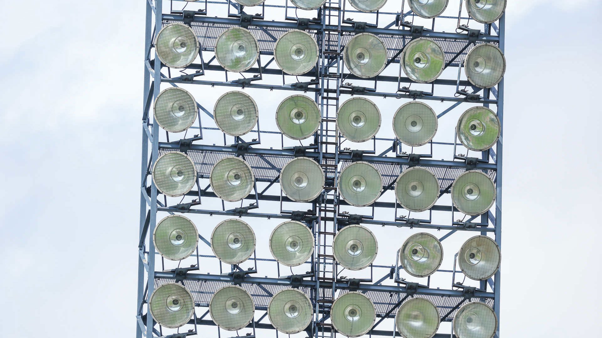 250717-flutlicht-parkstadion