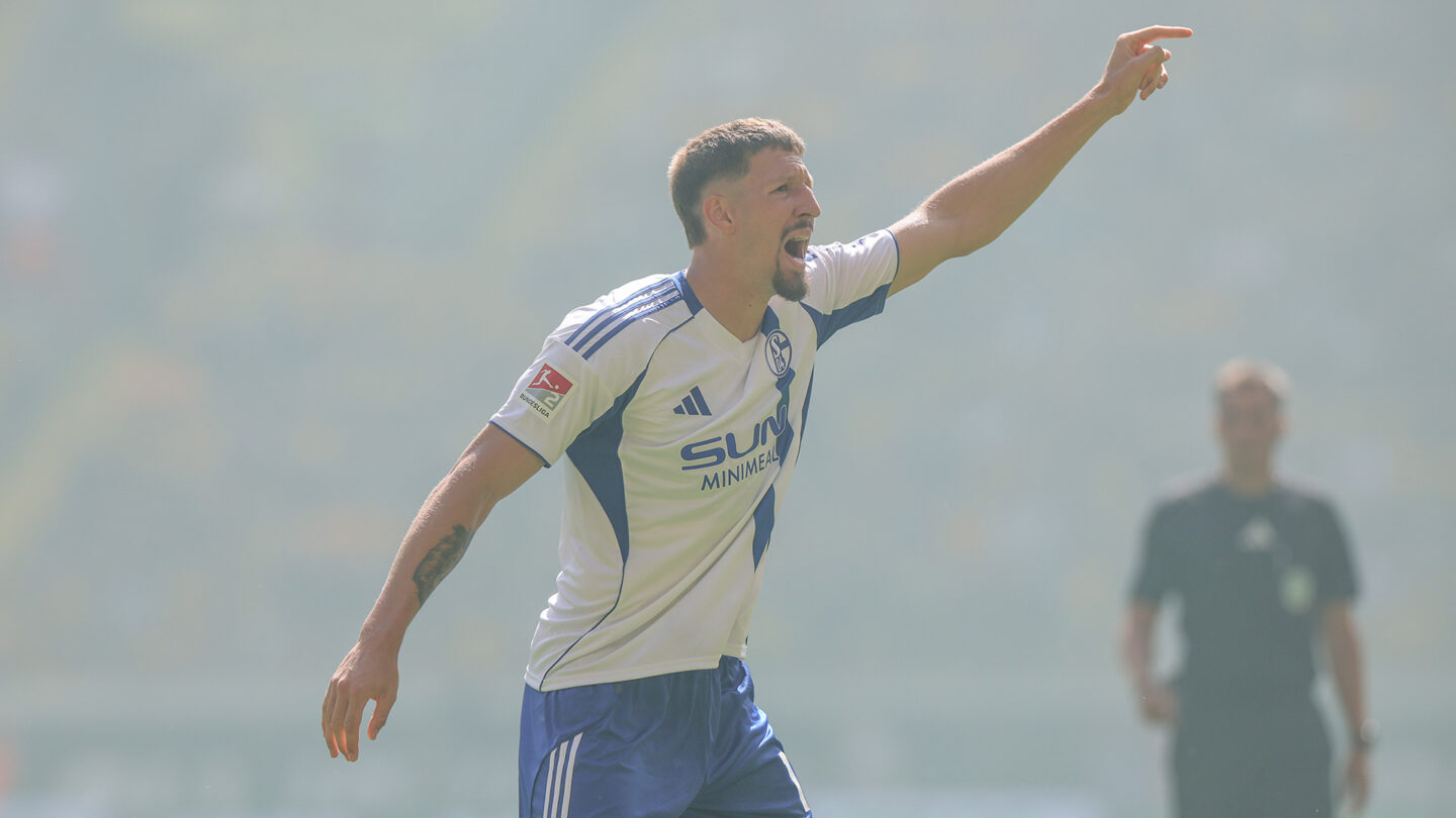 25-08-31-SGD-S04-9469