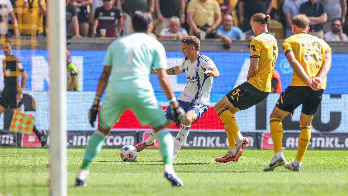 25-08-31-SGD-S04-9575