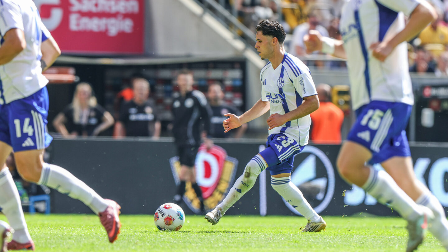 25-08-31-SGD-S04-9716