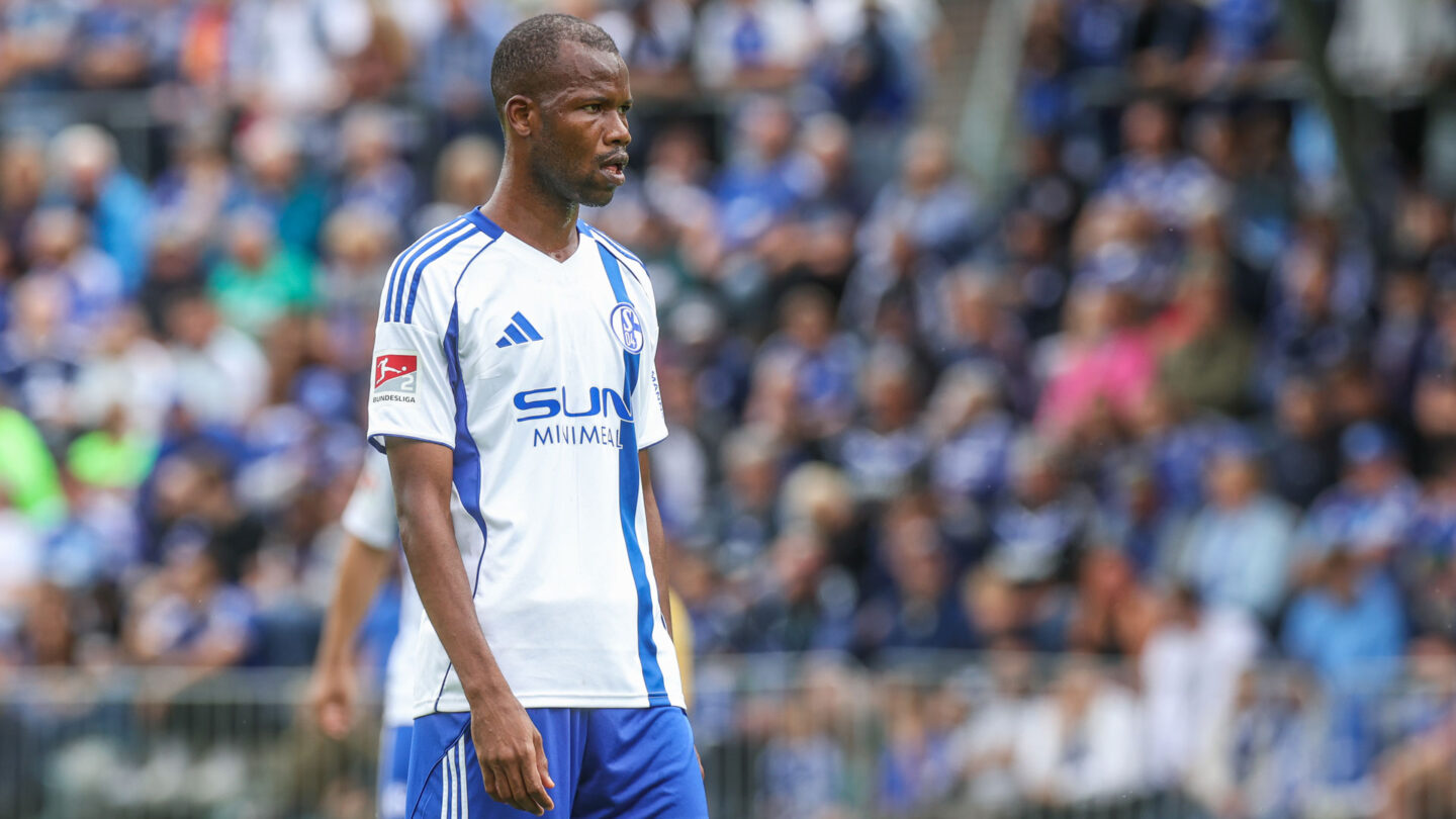 Pape Meissa Ba bei einem Spiel des FC Schalke 04