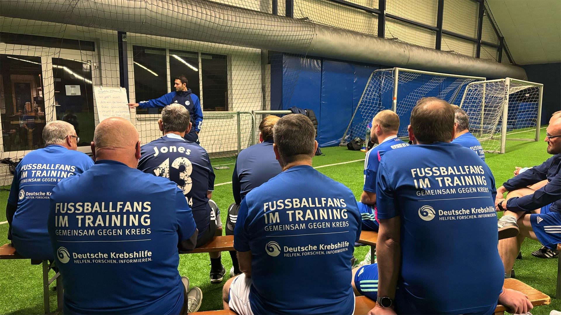 250819-Fussballfans-im-Training-01